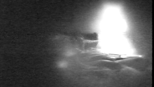 Hardcore într-un hamac cu câteva frumuseți slabe